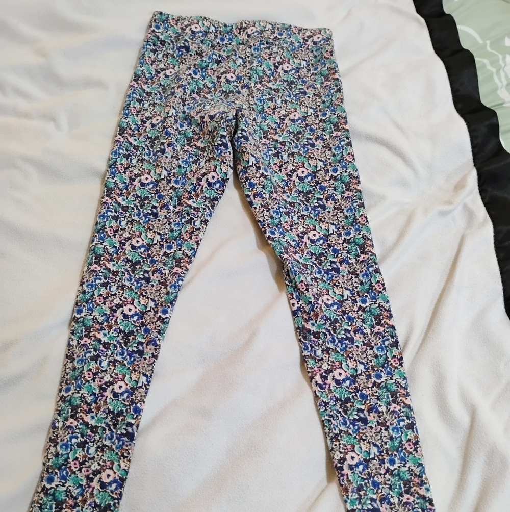 American Eagle Outfitters Floral Cropped  Leggings in Blue, Green & Pink - Picture 5 of 9